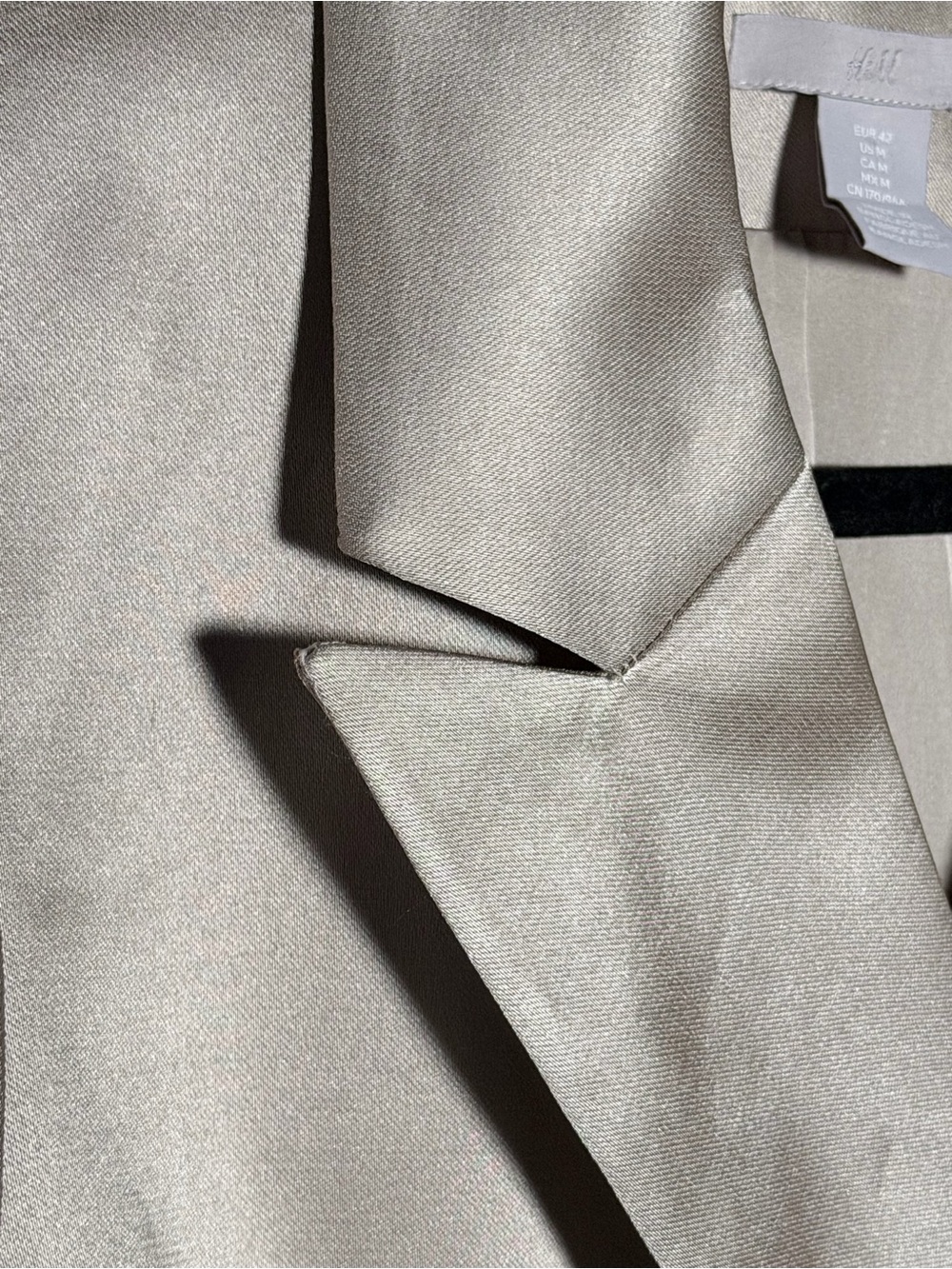 H&M Champagne Double Breasted Satin Dress/Blazer Jacket Sz M - Picture 6 of 13